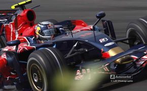 Antrenamente 1: Vettel, de neoprit la Valencia