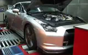 VIDEO: Nissan R35 GT570, preparat de HKS