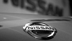 Nissan prezinta conceptul electric Nuvu la Paris