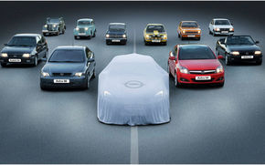 Opel lanseaza un teaser cu noul Astra