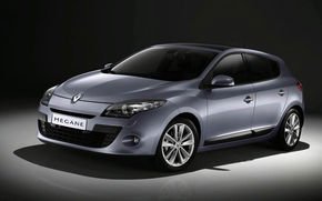 Renault prezinta doua modele noi si un concept la Paris