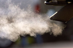 UE amana normele de poluare auto pentru 2015