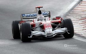 Toyota incepe testele de iarna in Bahrain
