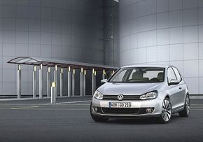 Volkswagen a lansat oficial noul Golf in Romania