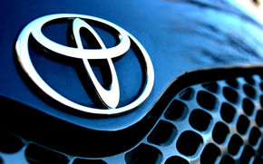 Toyota taie din primele managerilor