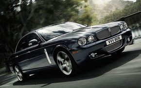 Jaguar revizuieste sedanul XJ pentru 2009