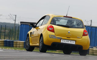Test drive Renault Clio 3 usi F1 Team R27 - Poza 6