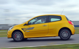Test drive Renault Clio 3 usi F1 Team R27 - Poza 9
