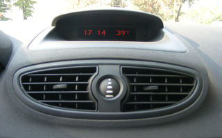 Test drive Renault Clio (3 usi) (2005) - Poza 12