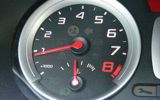 Test drive Renault Clio (3 usi) (2005) - Poza 6