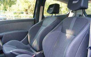 Test drive Renault Clio (3 usi) (2005) - Poza 3