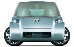Toyota va scoate in 2015 un vehicul pe baza de hidrogen