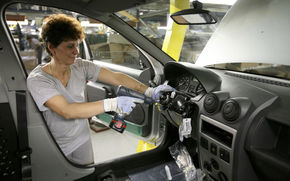 Dacia a oprit din nou productia pentru doua saptamani