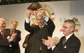 Sefii Opel au primit premiul Car of the Year pentru Insignia
