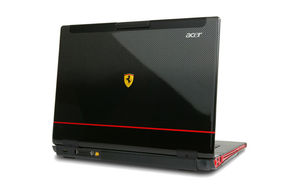 Acer a dezvaluit un nou laptop din seria Ferrari: 1200
