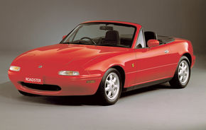 Mazda MX-5 implineste 20 de ani