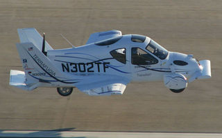 Aceasta este prima masina zburatoare din lume!