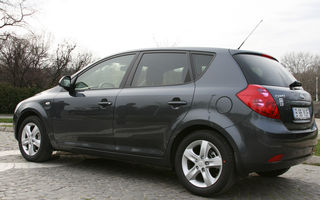 Test drive Kia Cee'd (2006) - Poza 12