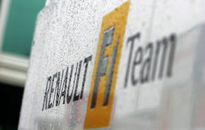Renault: "FIA ne-a spus ca deflectorul este ilegal"