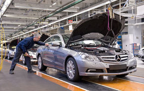 Daimler: vanzari mai mici cu 34% in primul trimestru