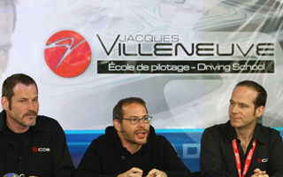 Villeneuve a fondat o scoala de pilotaj