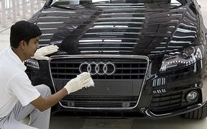 Muncitorii Audi vor primi un bonus de 3651 de euro