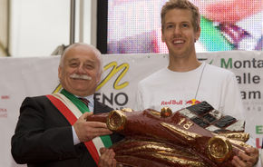 Galerie foto: Vettel a primit trofeul Bandini