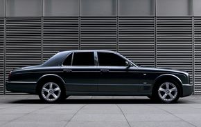 Viitorul Bentley Arnage se va bate cu Rolls Royce Phantom