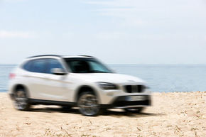 BMW a lansat un nou teaser pentru X1