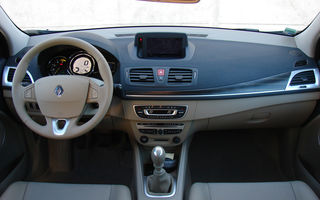Test drive Renault Megane Sport Tourer (2009) - Poza 25