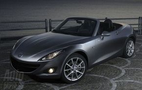 Mazda pregateste un mini-roadster: MX-2