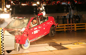 REPORTAJ: Crash-test cu Dacia Sandero la Mioveni