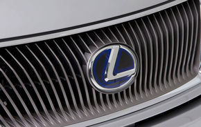 Lexus va lansa un rival pentru BMW Seria 1