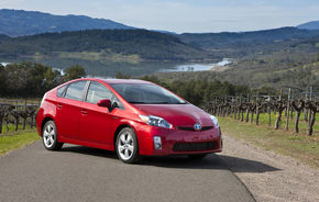 Vanzarile lui Toyota Prius sunt intarziate de lipsa de baterii