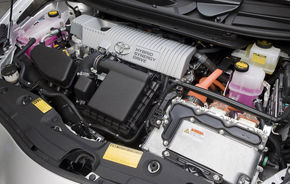 Toyota va produce vehicule pe hidrogen din 2015
