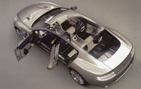 Imagini noi cu viitorul Aston Martin Rapide