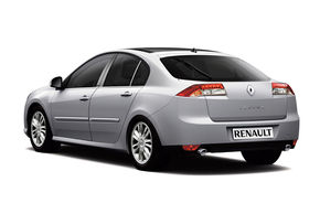 FII DESIGNER: Iata Renault Laguna desenat de voi!