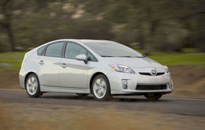 Toyota a vandut doua milioane de vehicule hibride