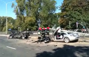 VIDEO: Un tanar de 23 de ani distruge un McLaren SLR