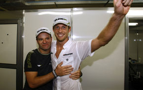 Barrichello il felicita pe Button pentru titlu