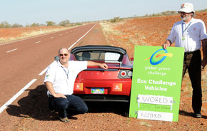 Record de autonomie cu Tesla Roadster: 501 km cu o singura incarcare