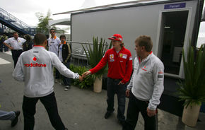 Managerii lui Raikkonen, invitati la sediul McLaren