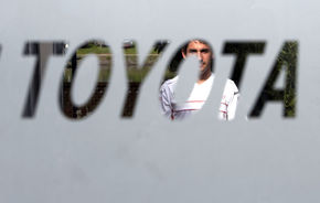 FIA ar putea amenda Toyota cu 300 de milioane de lire