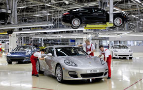 Porsche a produs 10.000 de exemplare Panamera in trei luni