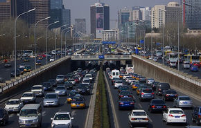 Nebunie la Beijing: patru milioane de masini pe strazi