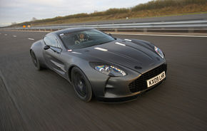 Noul One-77 face istorie si devine cel mai rapid Aston Martin: 355 km/h!