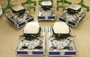 Cosworth a finalizat primul lot de motoare pentru 2010