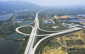 China a ajuns la 65.000 de kilometri de autostrada