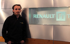 Kubica a vizitat fabrica Renault de la Enstone