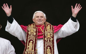 Papa Benedict critica decizia Fiat de a inchide o uzina din Sicilia